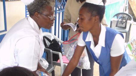 donation-to-new-chrystal-hospital-in-no-1-on-july-25-2015-6-20170216-2056110382